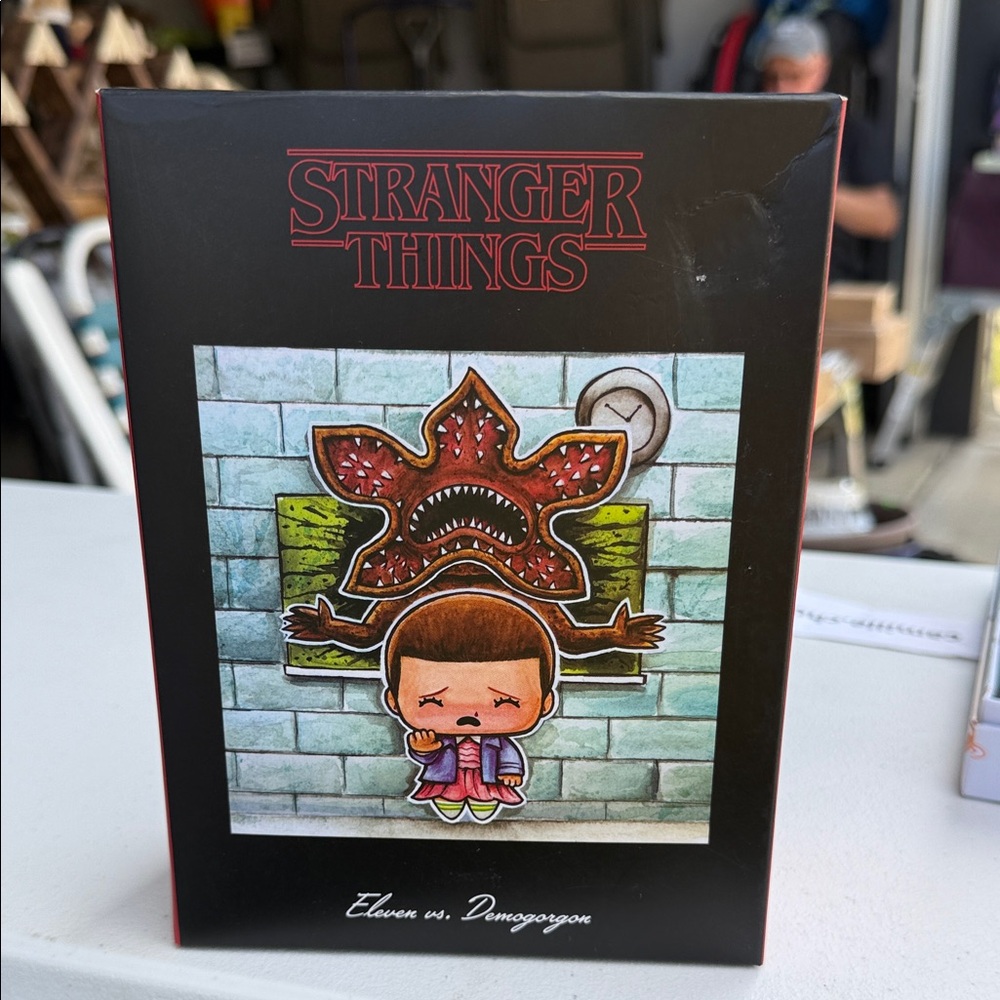 Stranger Things Eleven vs Demogorgon Loot Crate Exclusive Diorama Artist Series